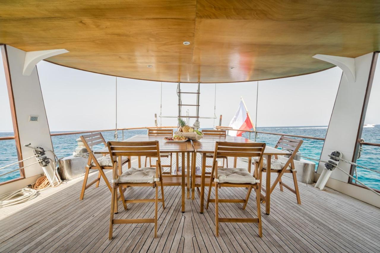 Spacious Yacht Center 5 Barcellona